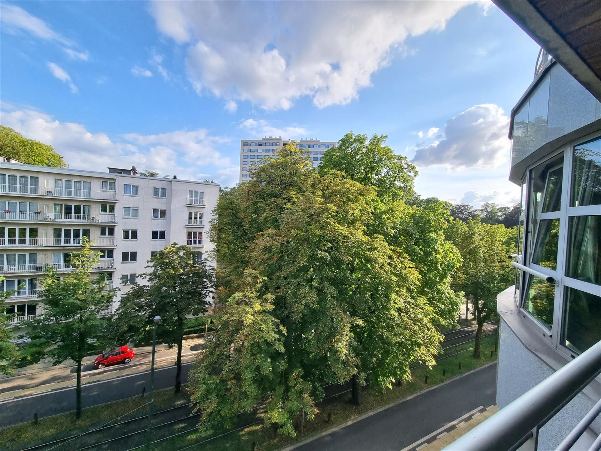 Prachtig staning appartement met 3 slaapkamers + grote moduleerbaar bureau foto 8