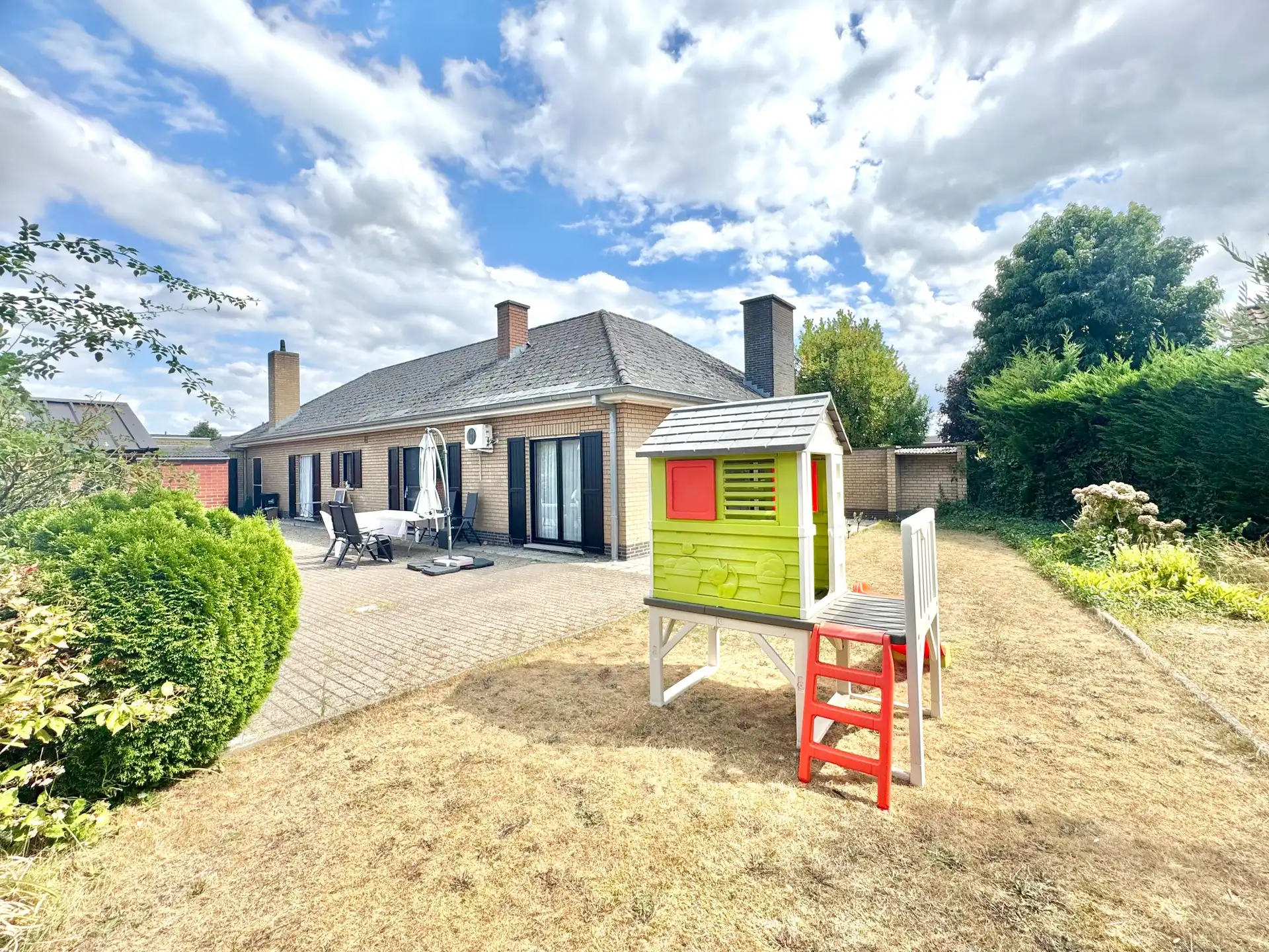 BUNGALOW | 2 SLAAPKAMERS | BUREAU |TUIN | GARAGE | 786 m² foto 4