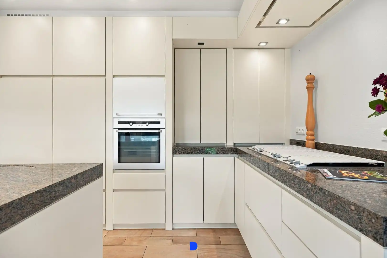 Ruime villa op een perceel van 2.877m² foto 9