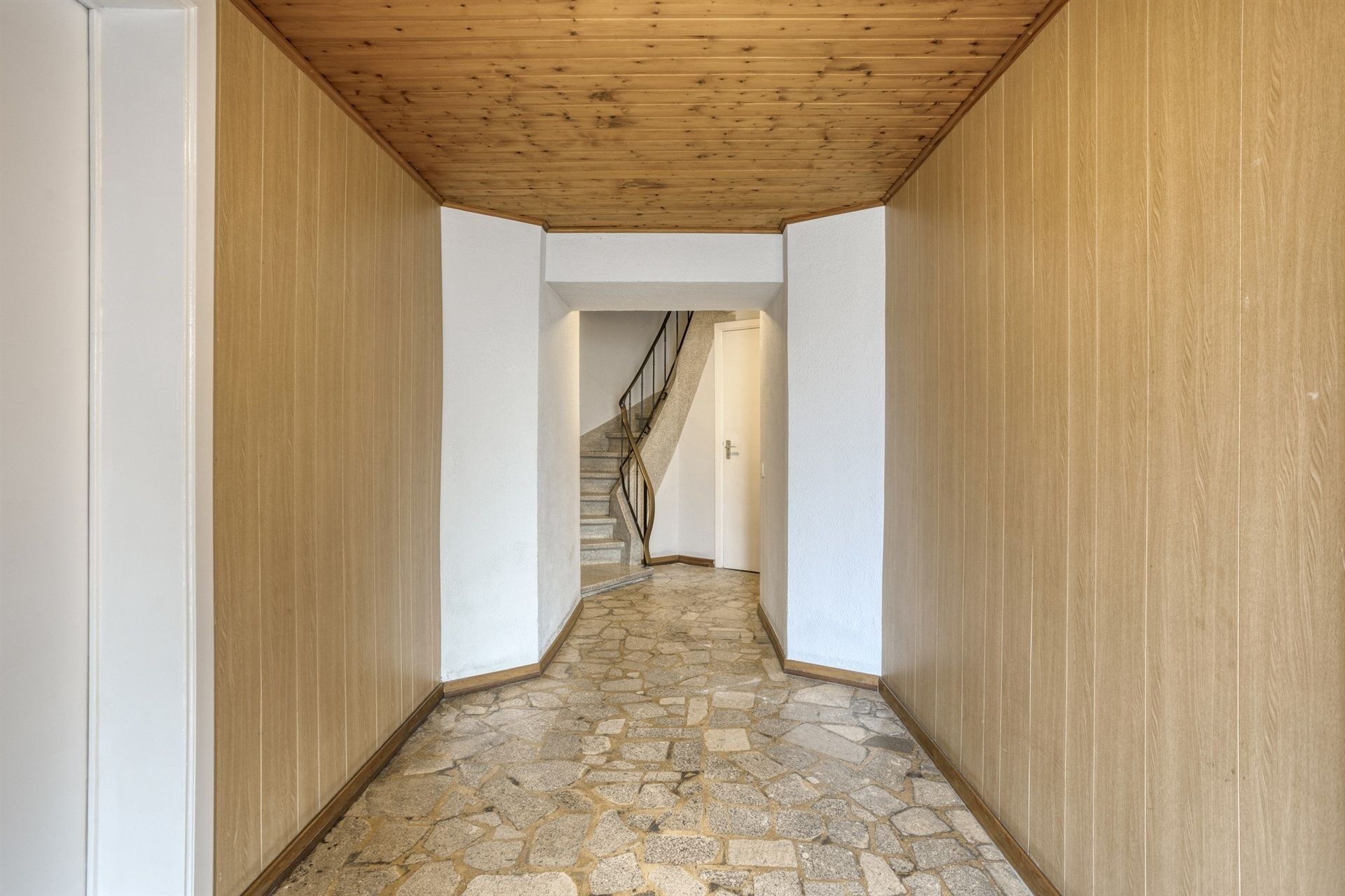 Appartement met 2 slaapkamers en garage foto 2