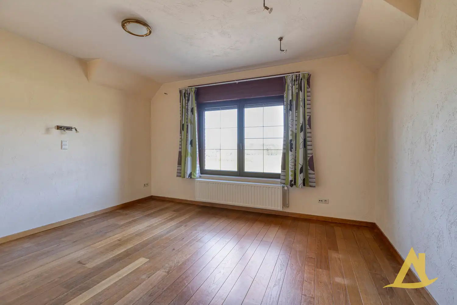 LANDELIJKE WONING IN EEN RUSTIG STRAATJE TE BEKKEVOORT! foto 25