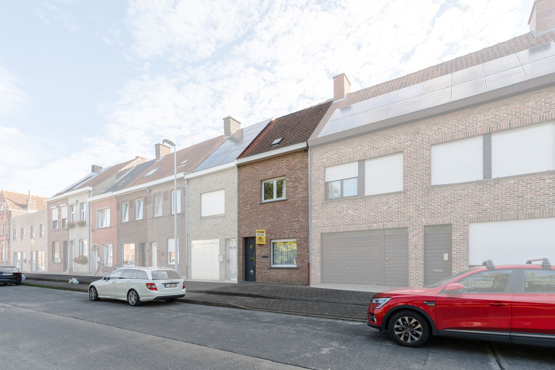 Centraal gelegen verzorgde rijwoning op 140 m² met stadstuin foto 3