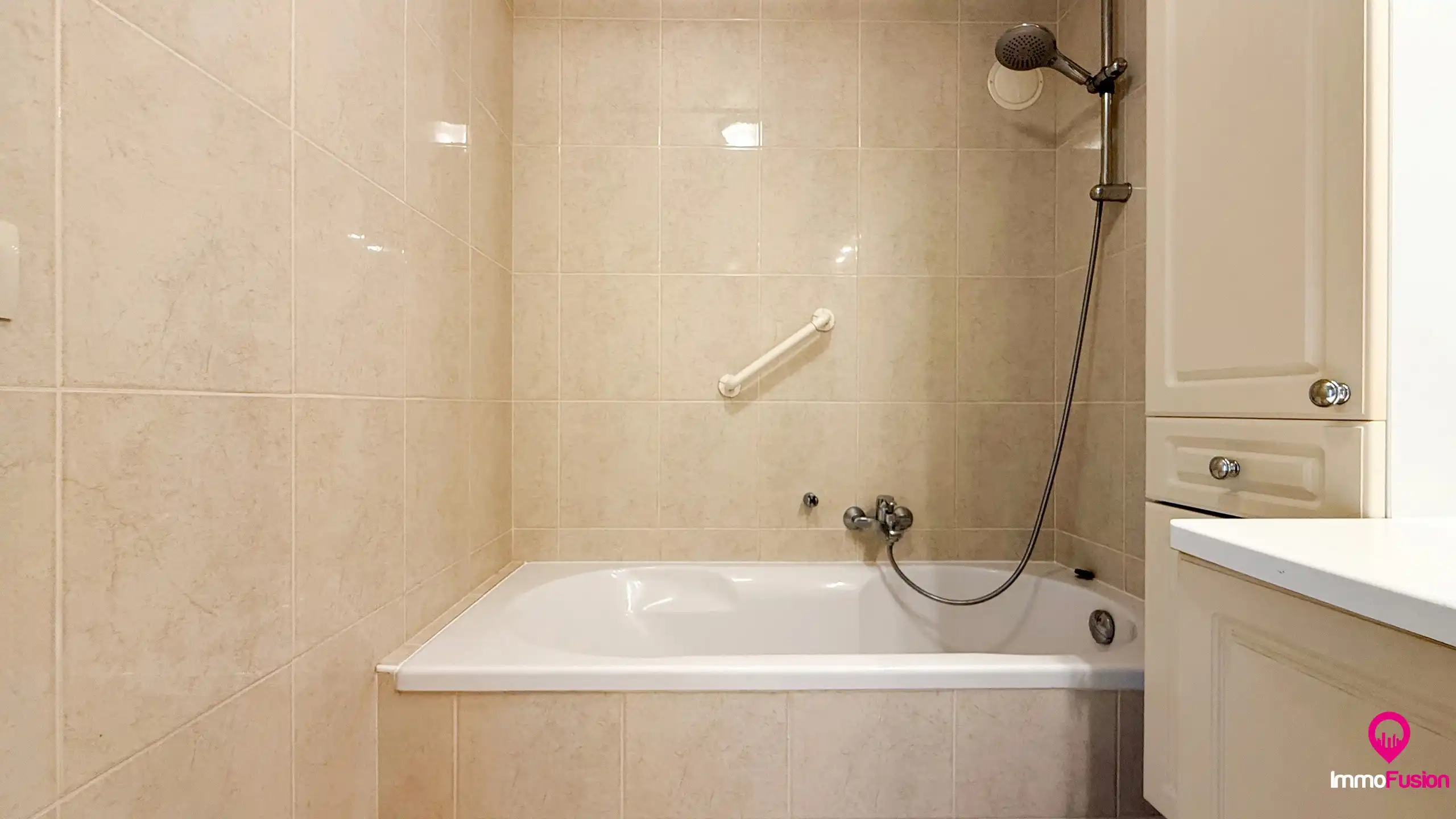 Duplex met 3 slaapkamers met dakterras in hartje Zolder foto 16