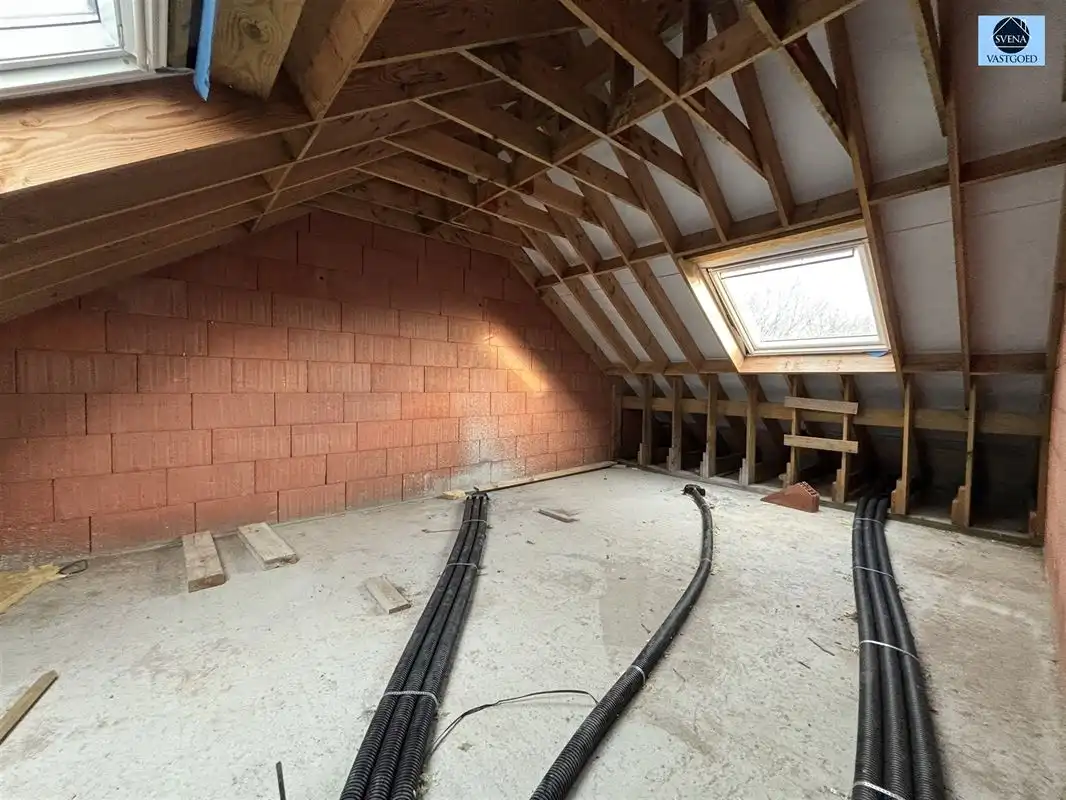 BEN-WONING MET 4 KAMERS EN TUIN foto 5