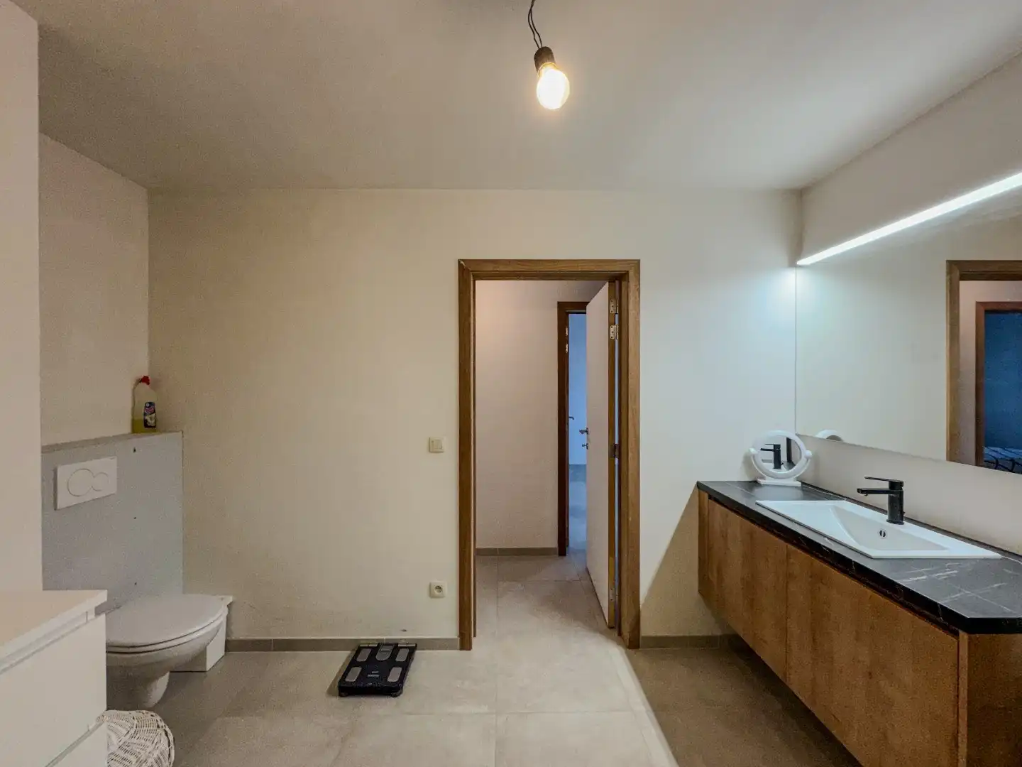 Nieuwbouwwoning met 3 ruime slaapkamers en tuin. foto 23