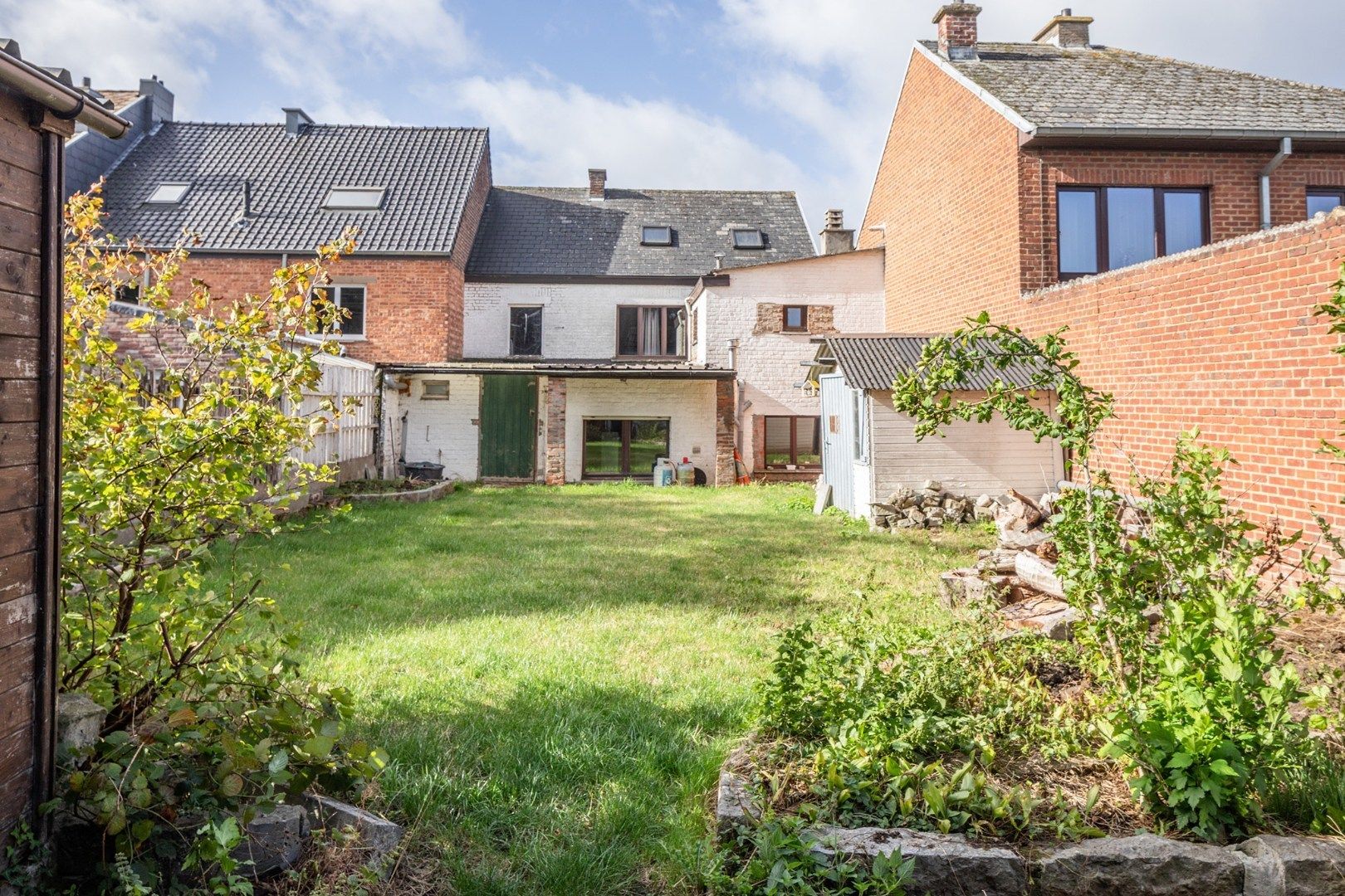 Ruime gesloten gezinswoning met tuin  foto 11