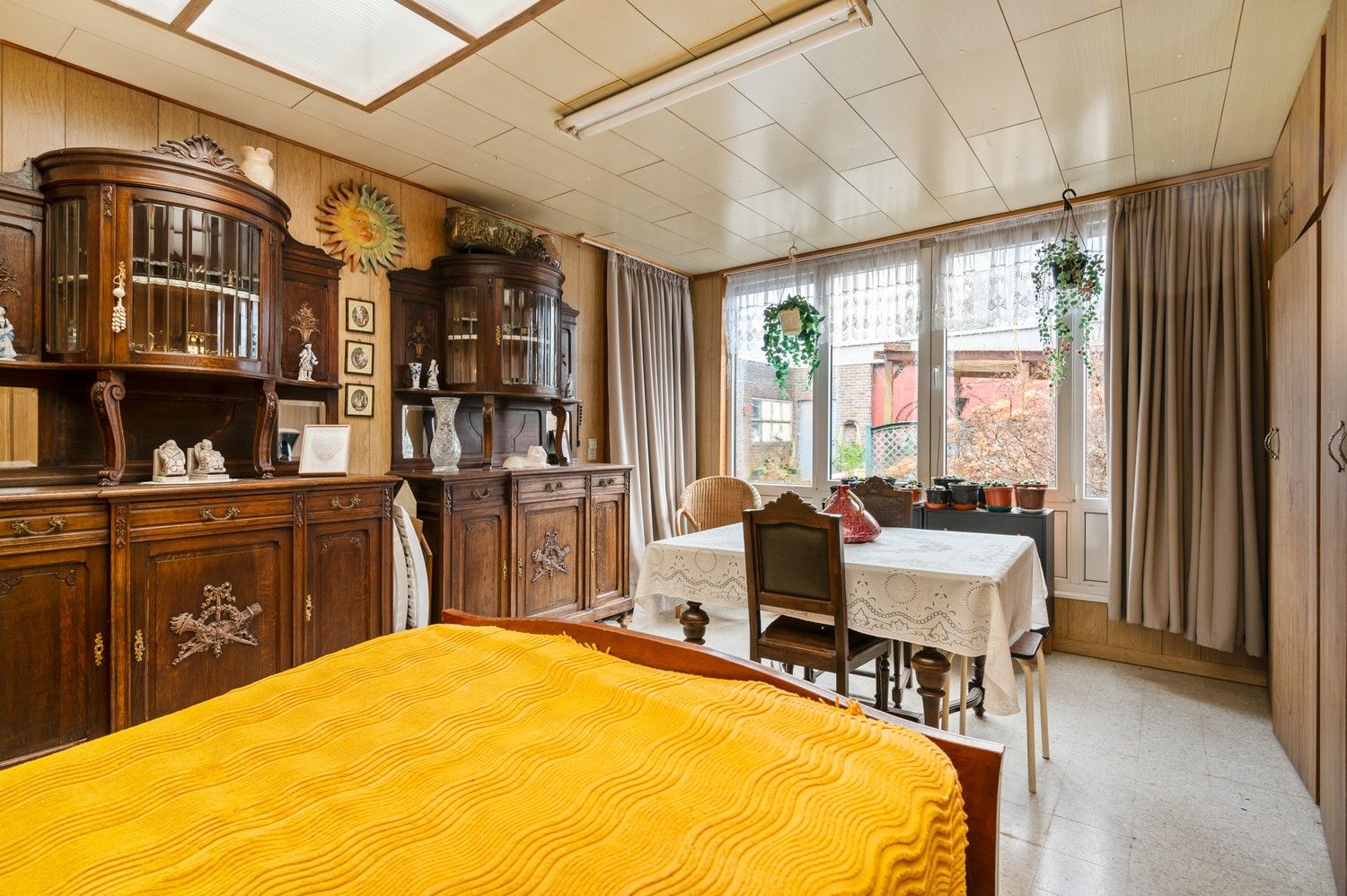Te renoveren woning met magazijn en veel potentieel op toplocatie in Lint foto 8