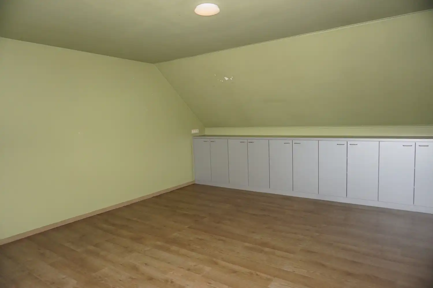 Rustig gelegen gerenoveerde woning in agrarisch gebied te Paal foto 15