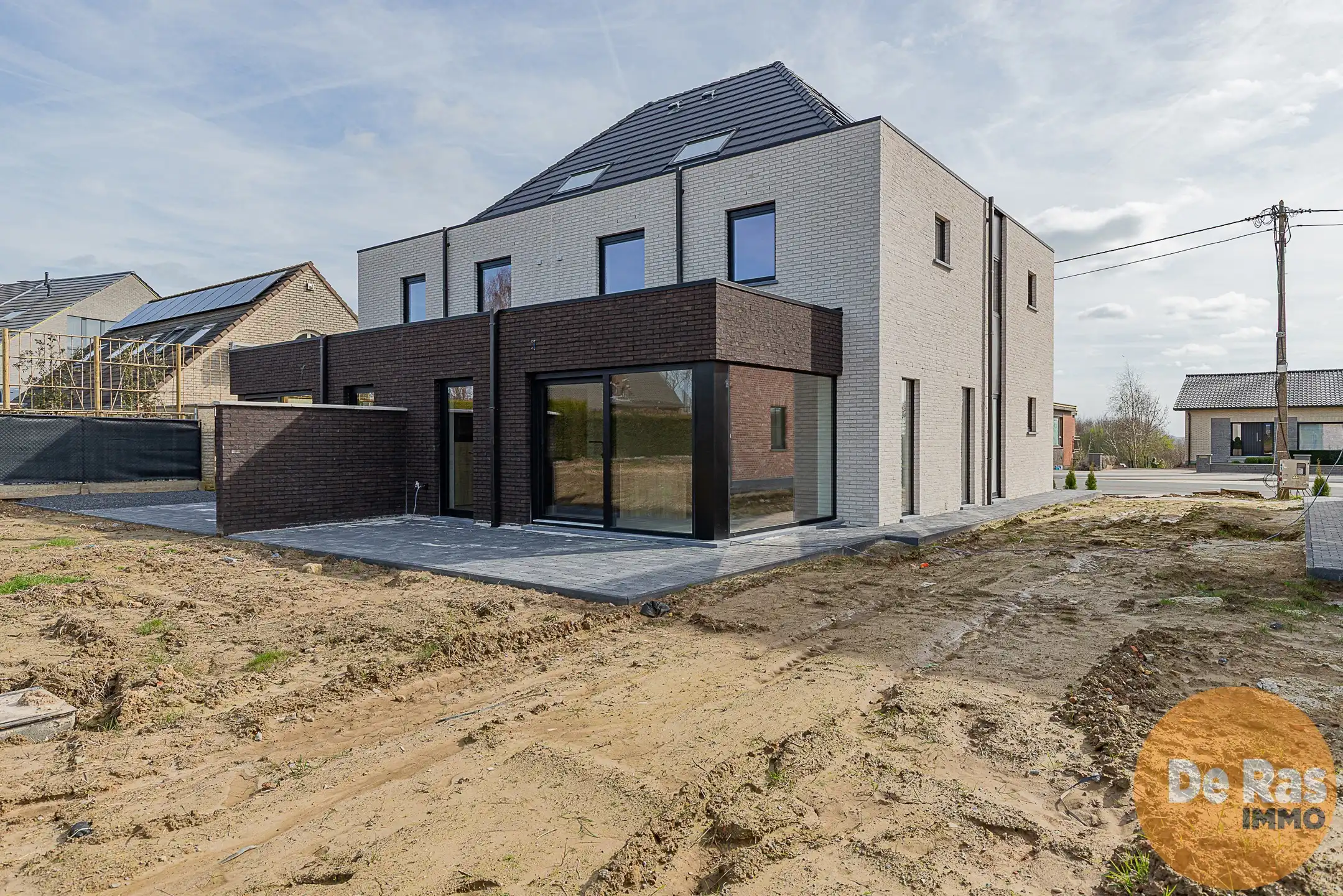 HELDERGEM - Tijdloze nieuwbouw voorzien van alle comfort foto 3