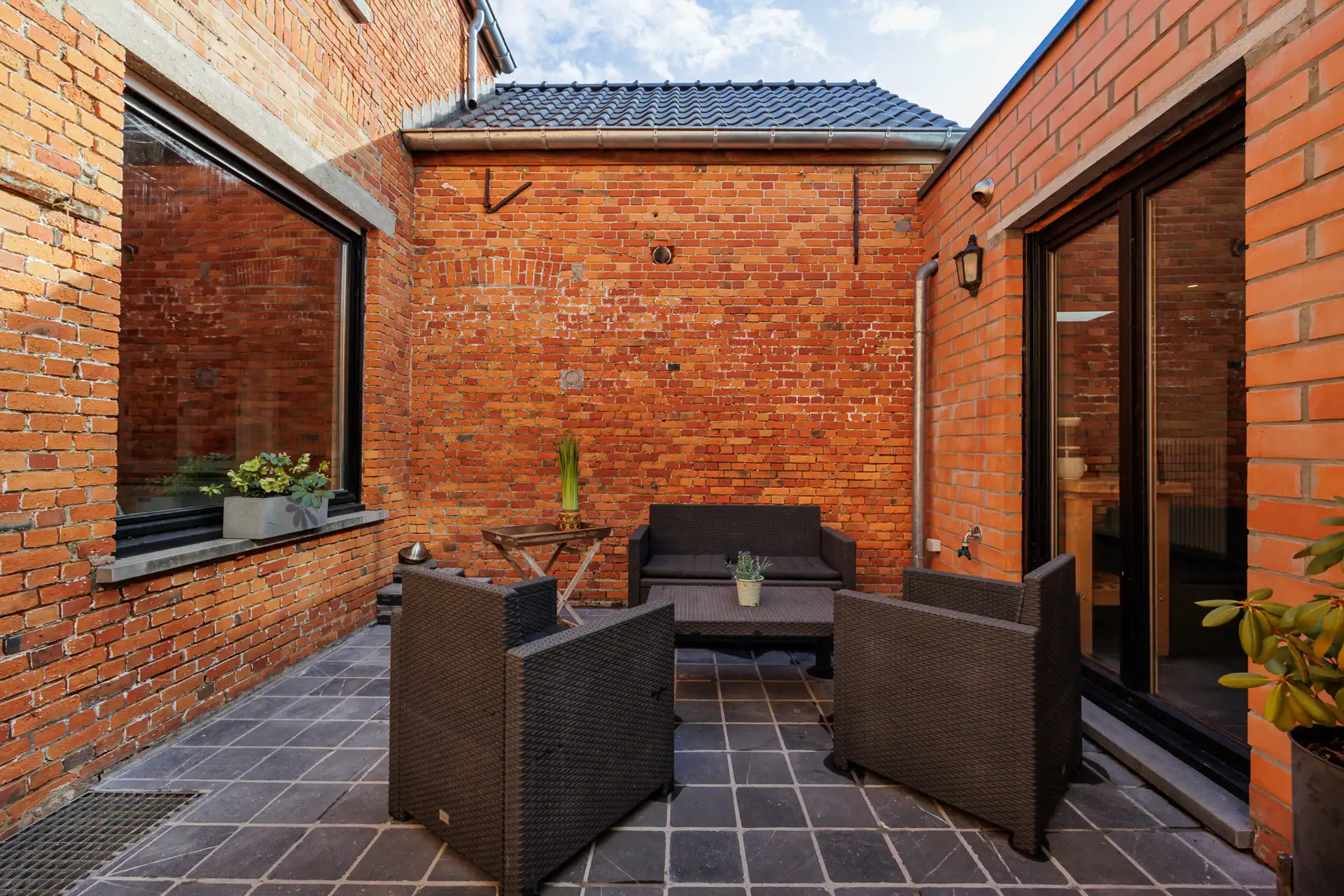 Charmante woning in hartje Herenthout foto 9