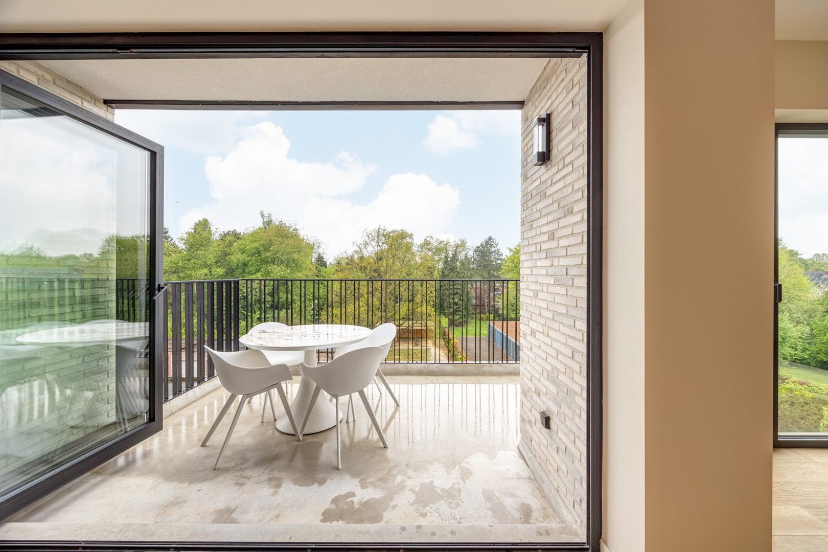 ENERGIEZUINIG APPARTEMENT - TERRAS foto {{pictureIndex}}