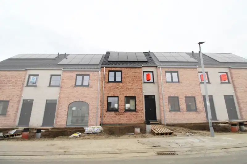 Energiezuinige nieuwbouwwoning in Meulebeke foto {{pictureIndex}}