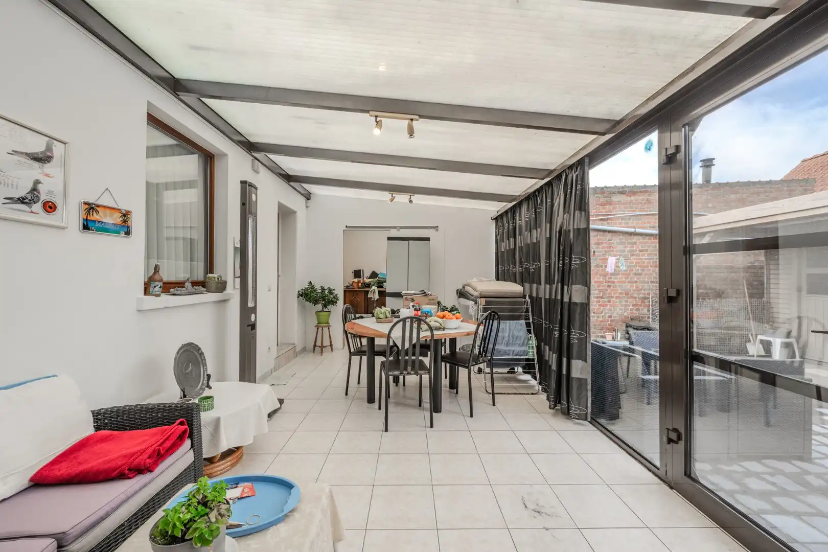 Woning op een ruim perceel van 989 m² foto 6