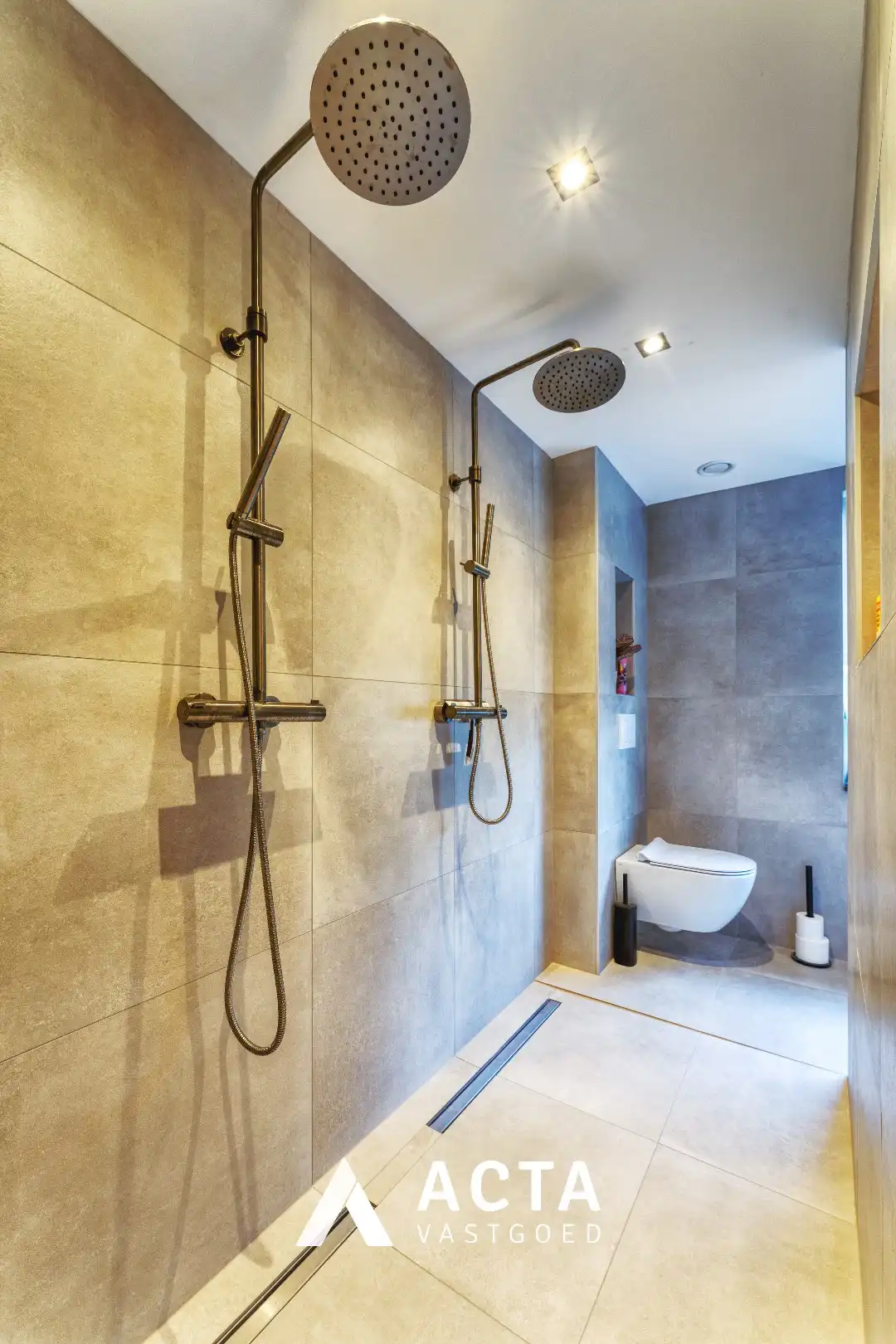 Gerenoveerde villa met vier slaapkamers in de Vicognewijk! foto 14