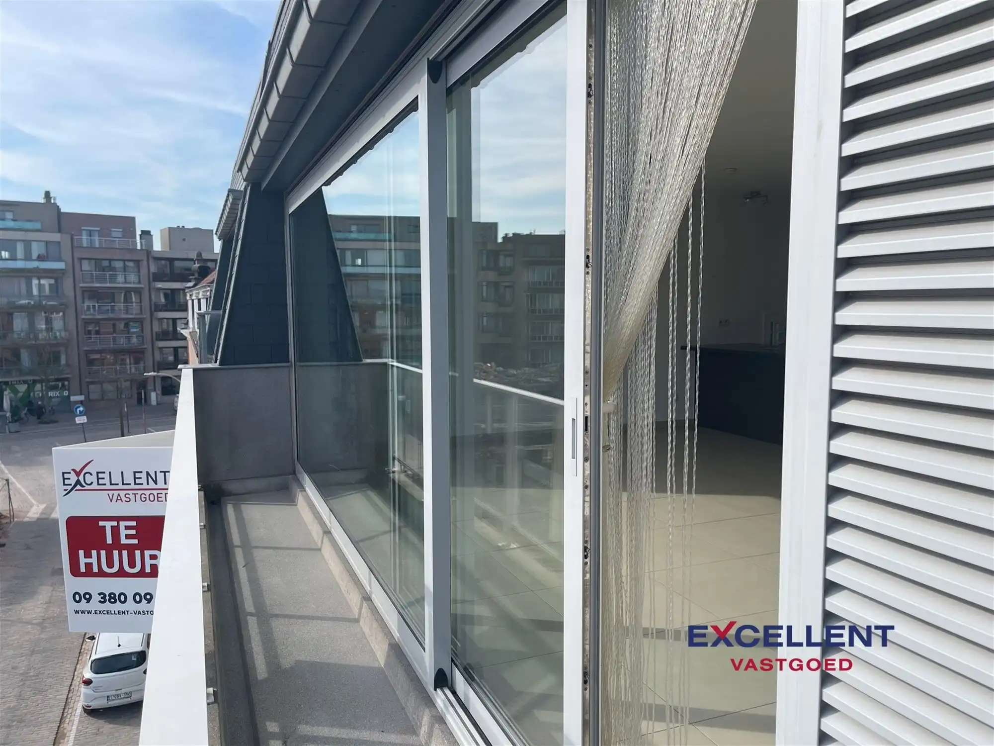 Modern 2-slaapkamerappartement centrum Deinze te huur foto 3