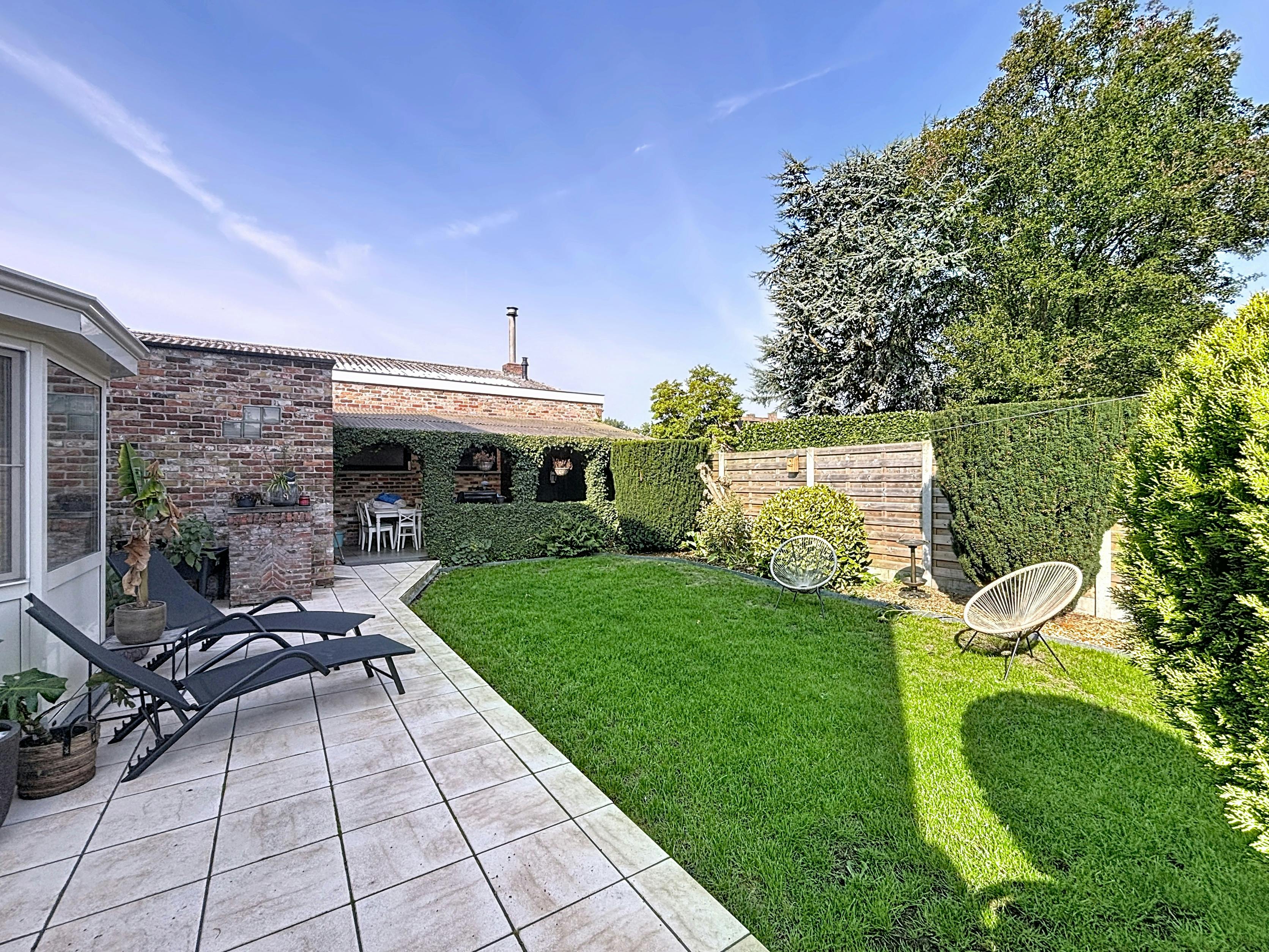 Huis met 2-3 slaapkamers, garage en loods in Assebroek  foto 20