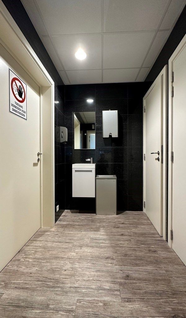 Kantoor met magazijn te huur aan de voorhaven in Gent foto 13