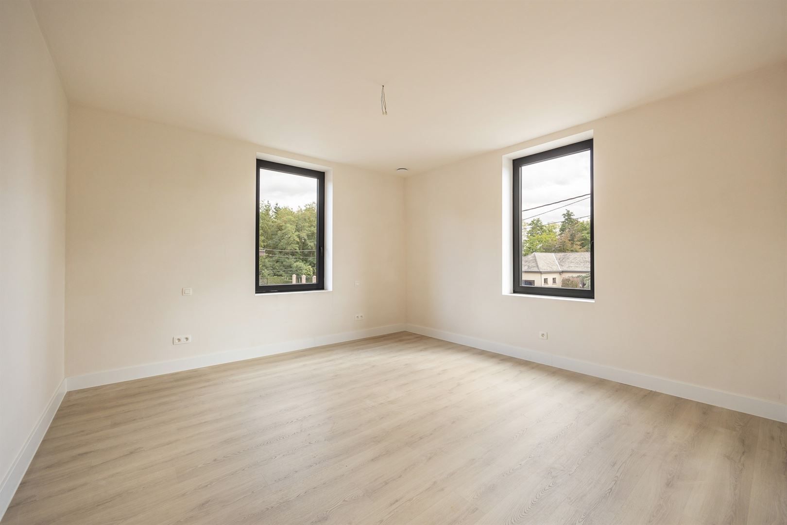 Nieuwbouw HOB met 4 slaapkamers en tuin  foto 13