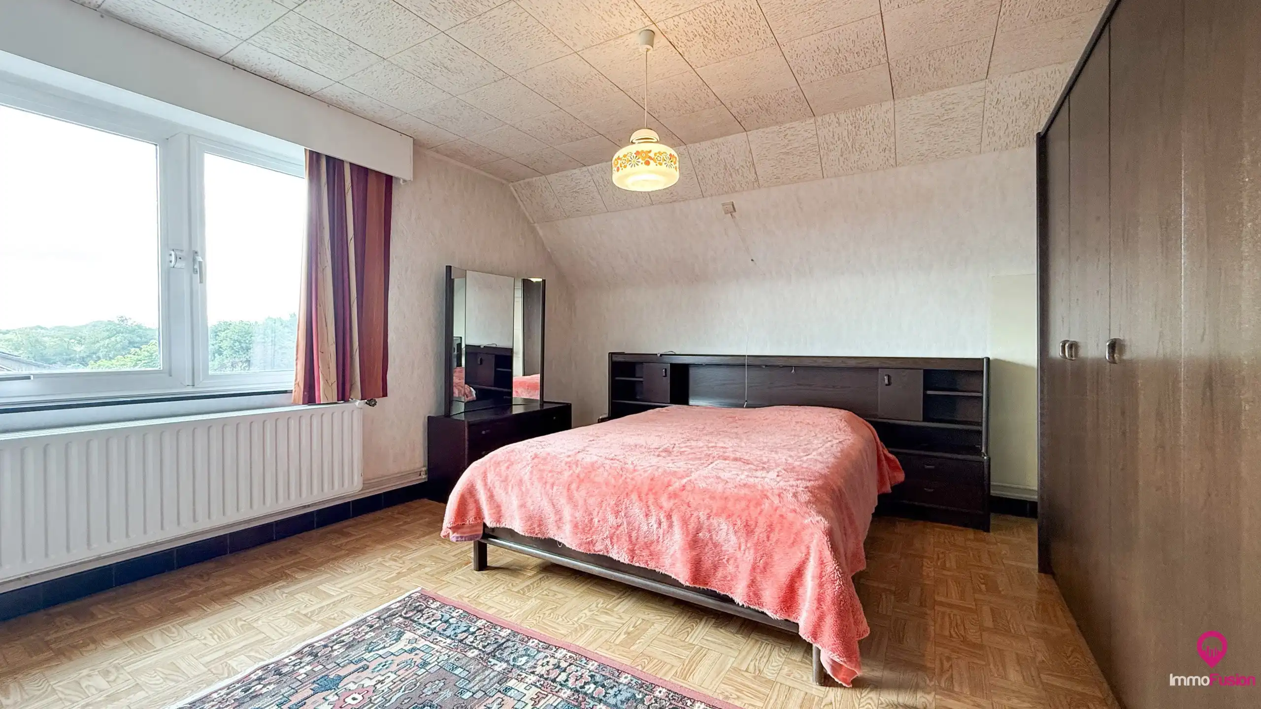 Rustig gelegen woning met dubbele garage, kelder en privacy! foto 24