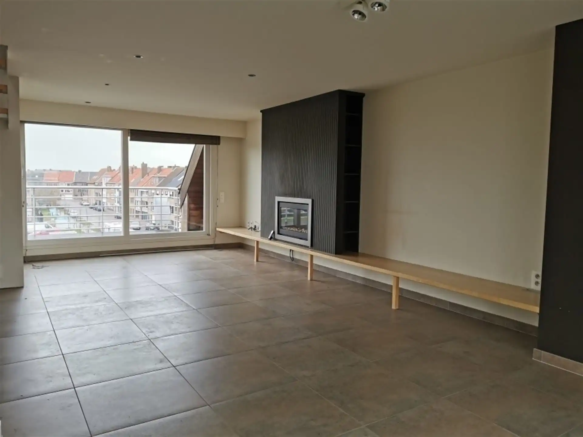 DUPLEX / LICHTRIJK foto {{pictureIndex}}