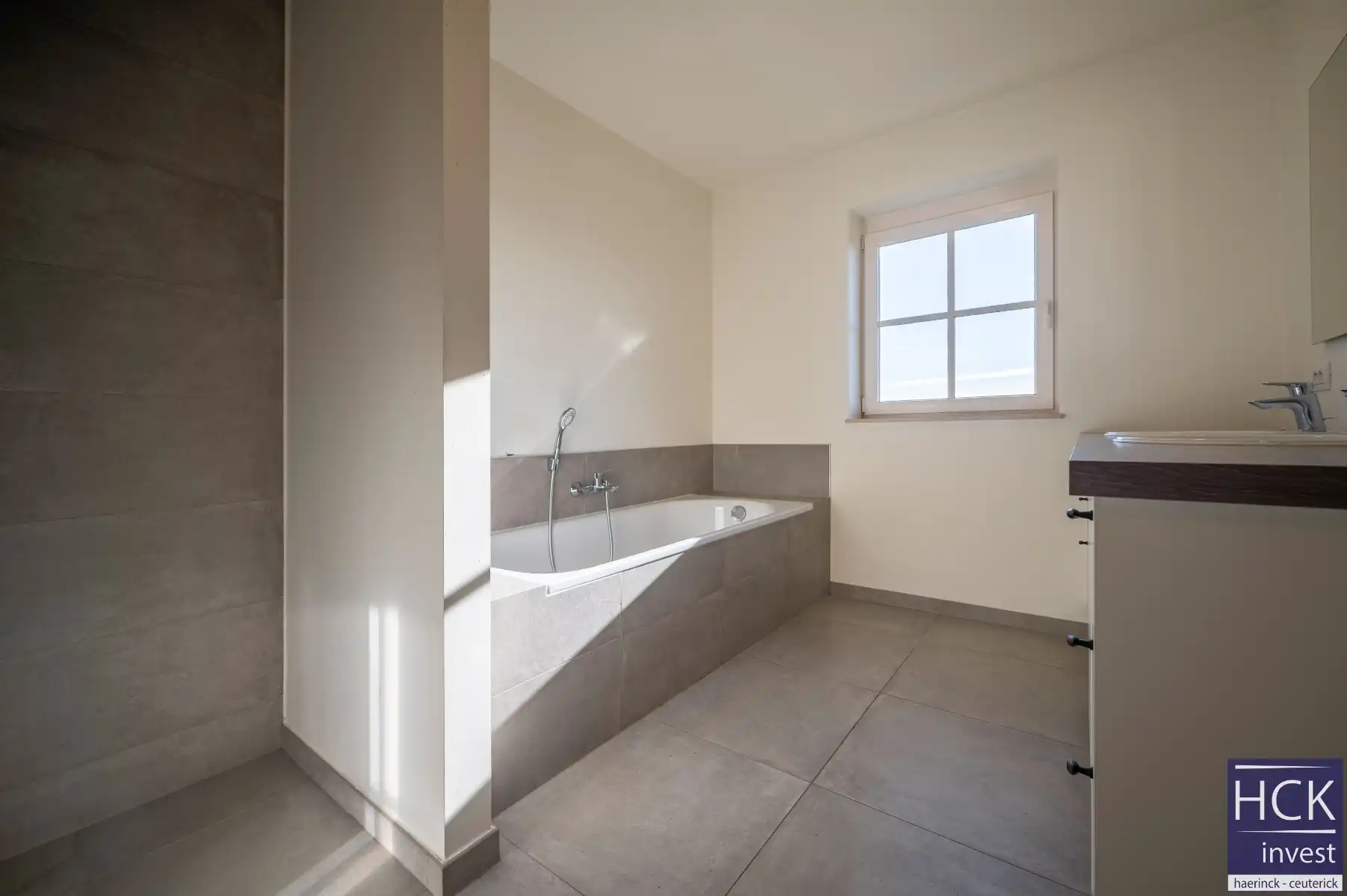 KRUISHOUTEM - Rustig gelegen ruime woning met groenzicht! foto 15