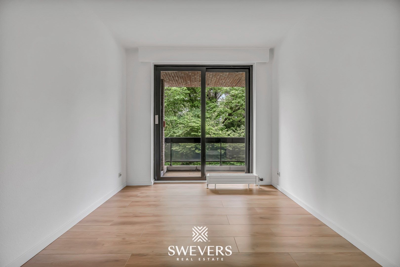 Stijlvol en instapklaar wonen (115m²) met autostaanplaats in het hart van Hasselt foto 16
