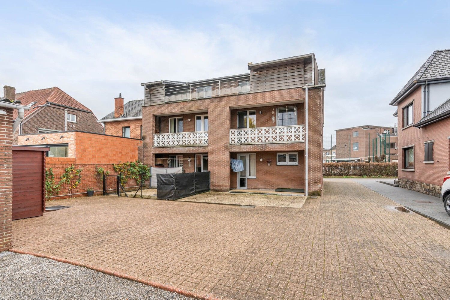 Licht en modern appartement met 2 slaapkamers op wandelafstand van het centrum van Bilzen! foto 13
