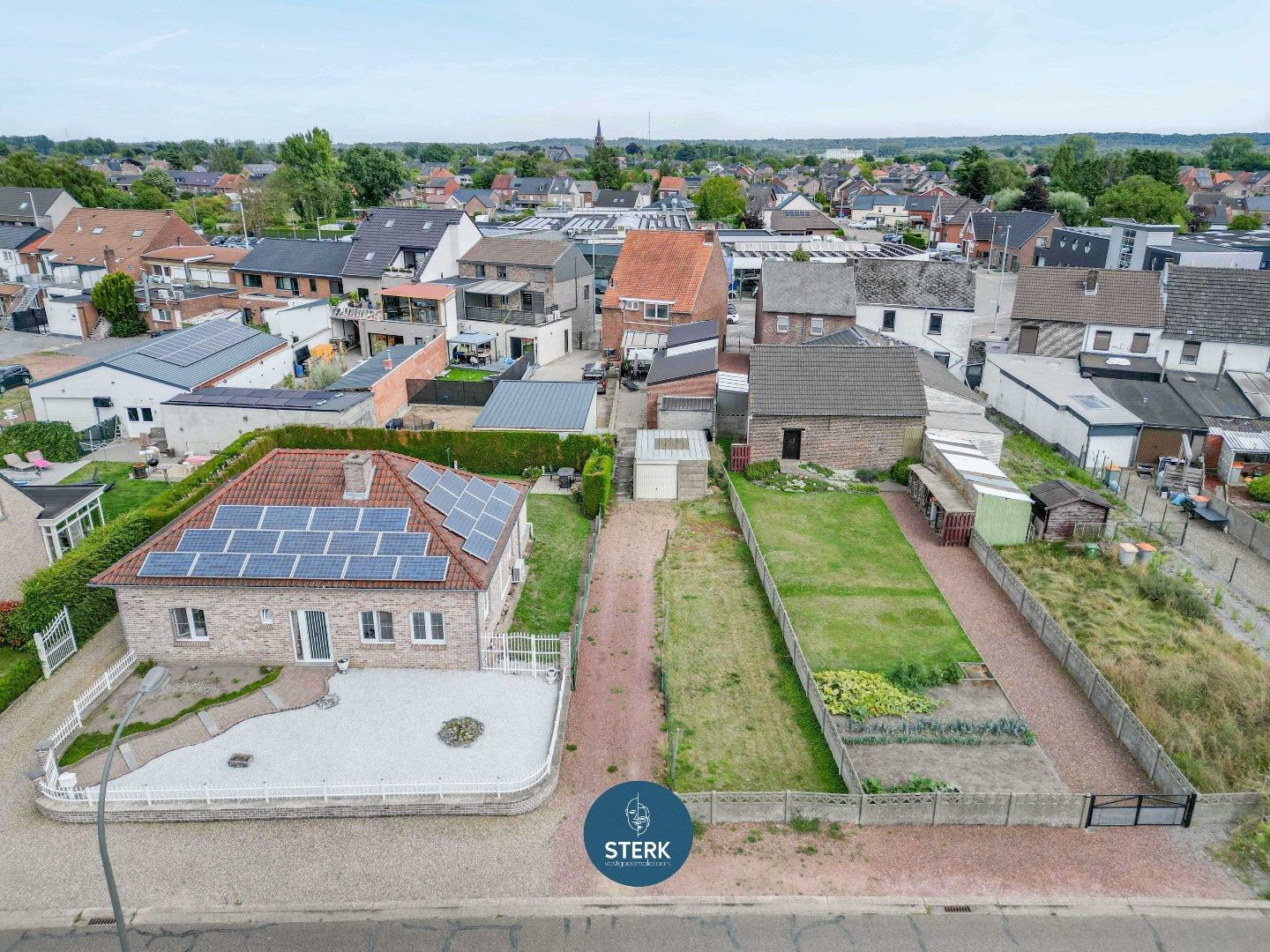 OPBRENGSTEIGENDOM OP EEN CENTRALE LOCATIE TE REKEM !  foto 4