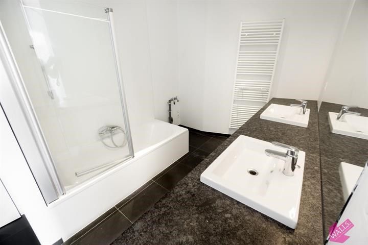 Luxueus en ruim nieuwbouw appartement foto 10