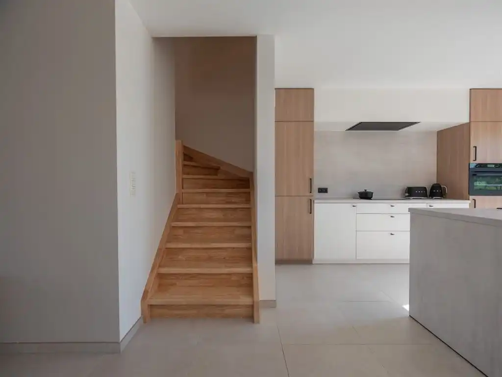 Halfvrijstaande stijlvolle nieuwbouwwoning met landelijke uitstraling foto 19