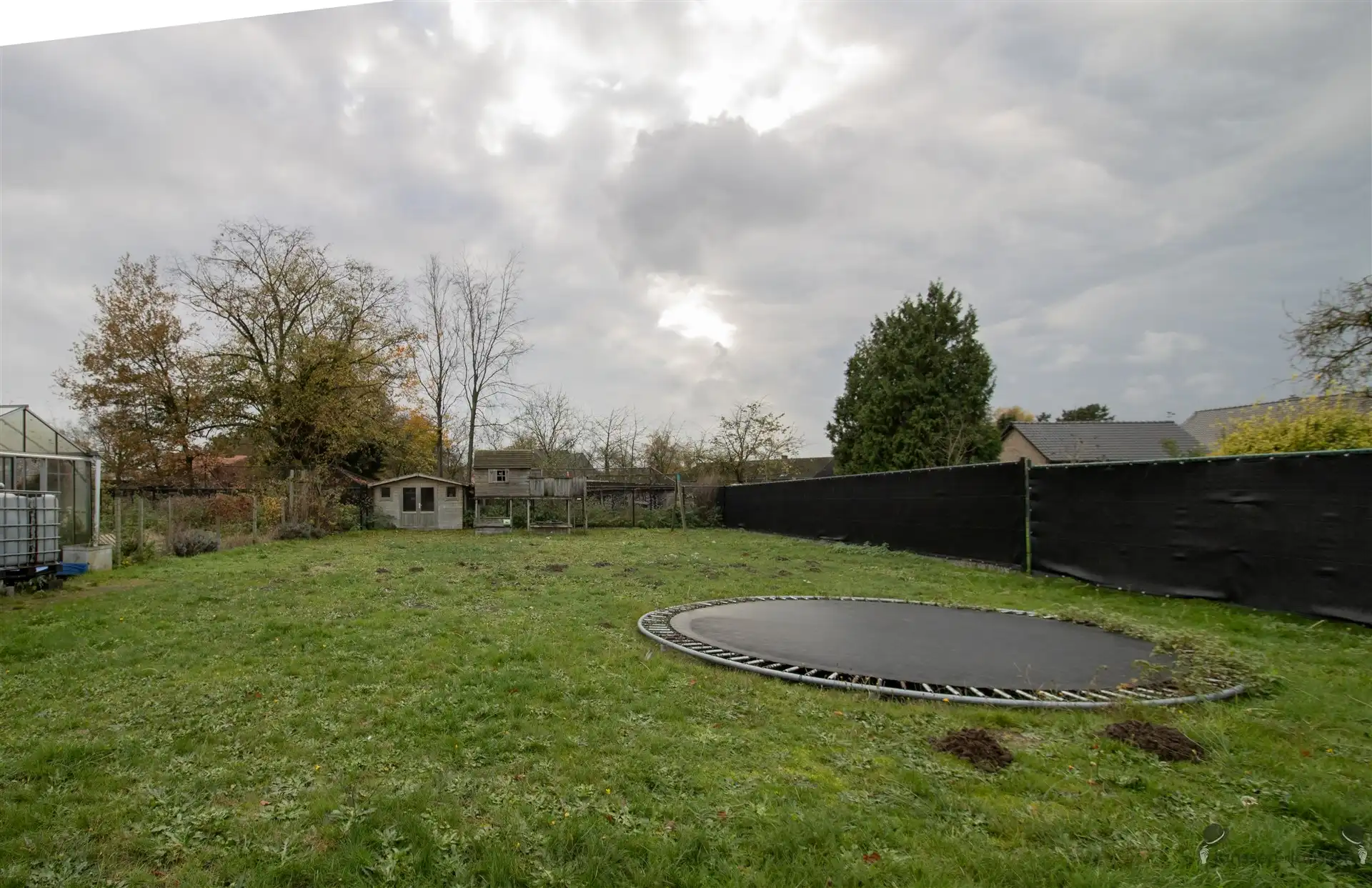 Rustig gelegen villa met min. 5 slaapkamers, ruime garage en zwembad op 1.876 m² foto 23