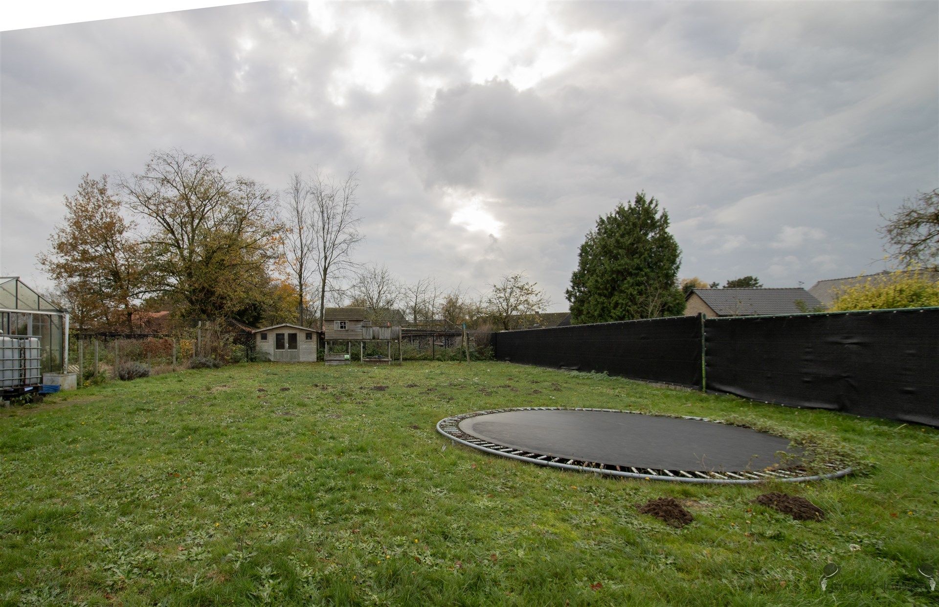 Rustig gelegen villa met min. 5 slaapkamers, ruime garage en zwembad op 1.876 m² foto 23