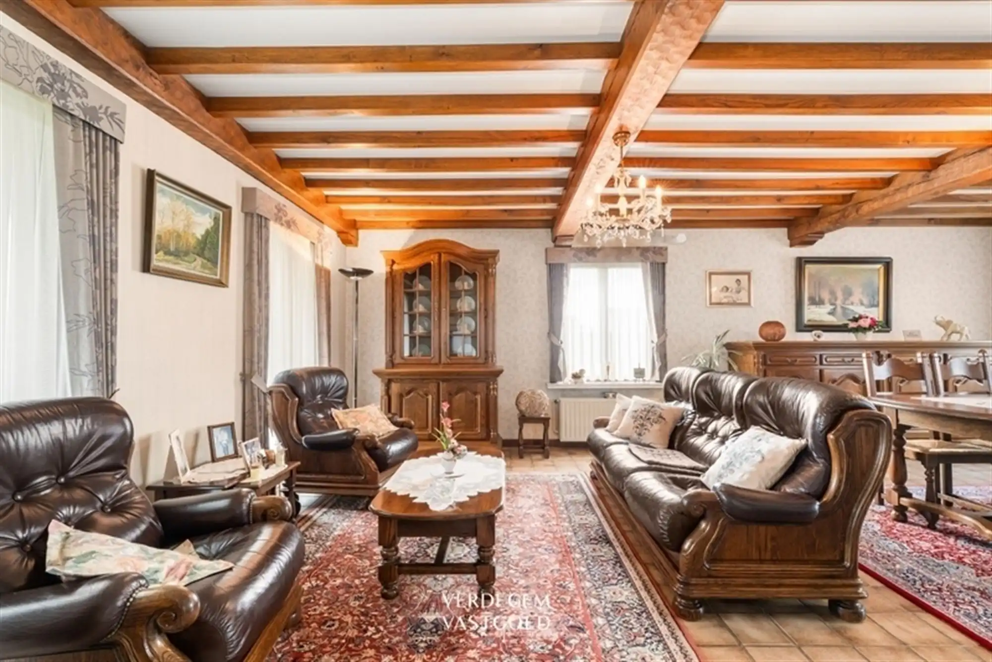 Karaktervolle villawoning op uitzonderlijk perceel van 6.639m² foto 6