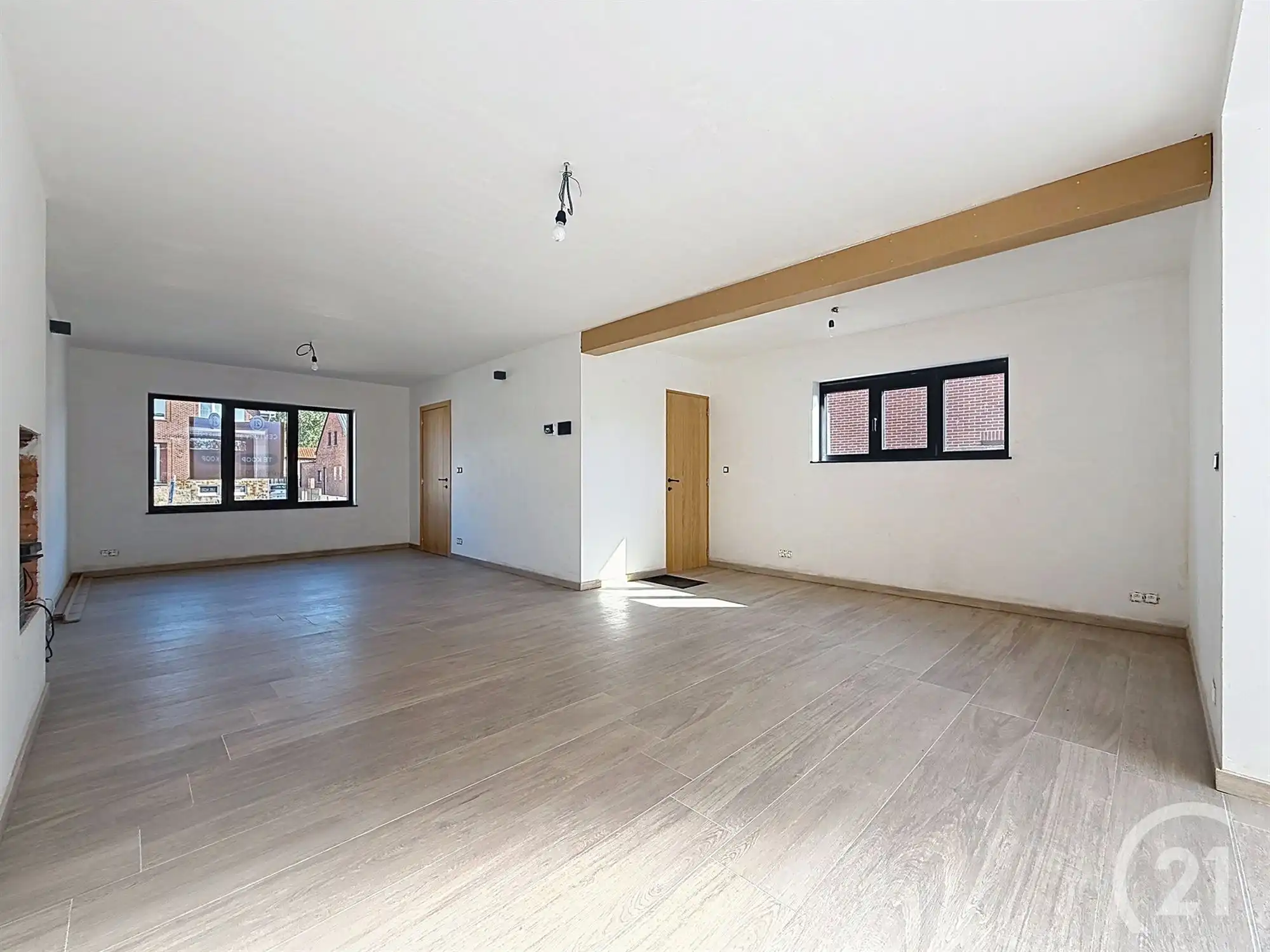 Gerenoveerde woning met garage van 91m²! foto 9