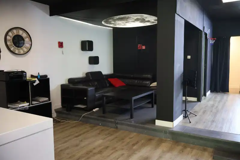 Ruim handelspand van 202m² op toplocatie in het centrum van Genk foto 10