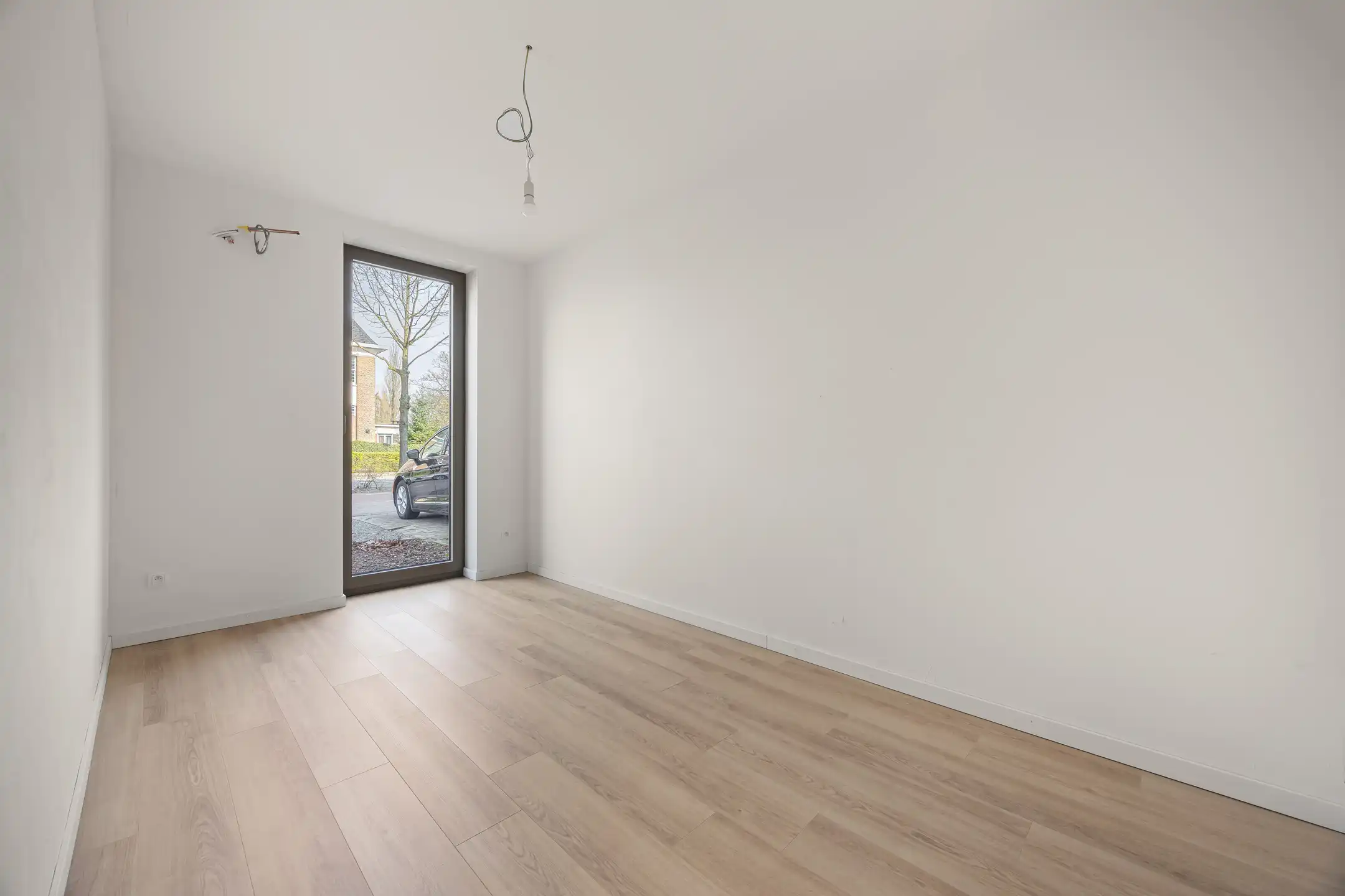 Stijlvol gelijkvloers appartement met tuin foto 17