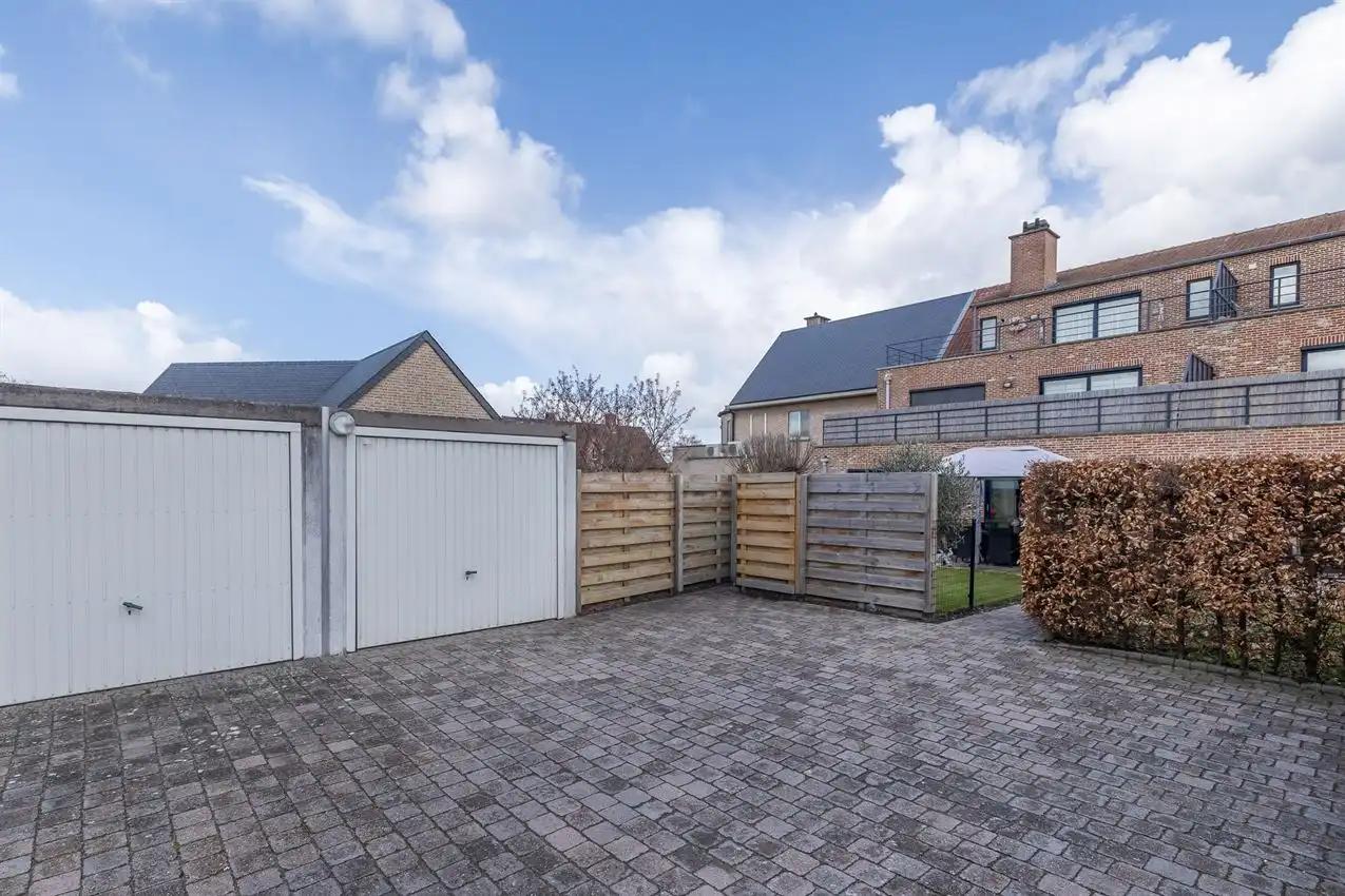 Appartement met ruim terras en garage in centrum foto 18