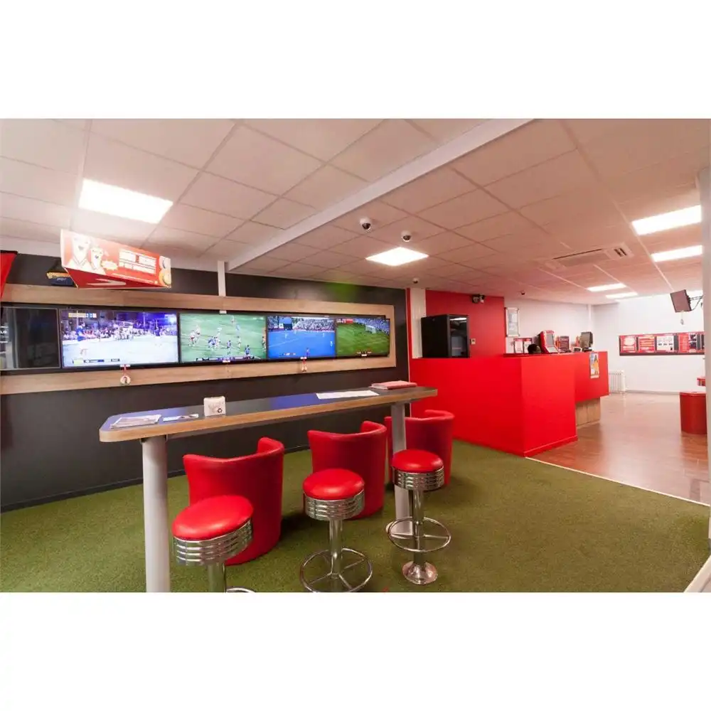 CENTRAAL GELEGEN HANDELSGELIJKVLOERS foto 4