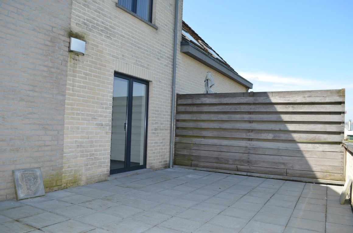 Appartement met twee slaapkamers en ruim terras foto 6