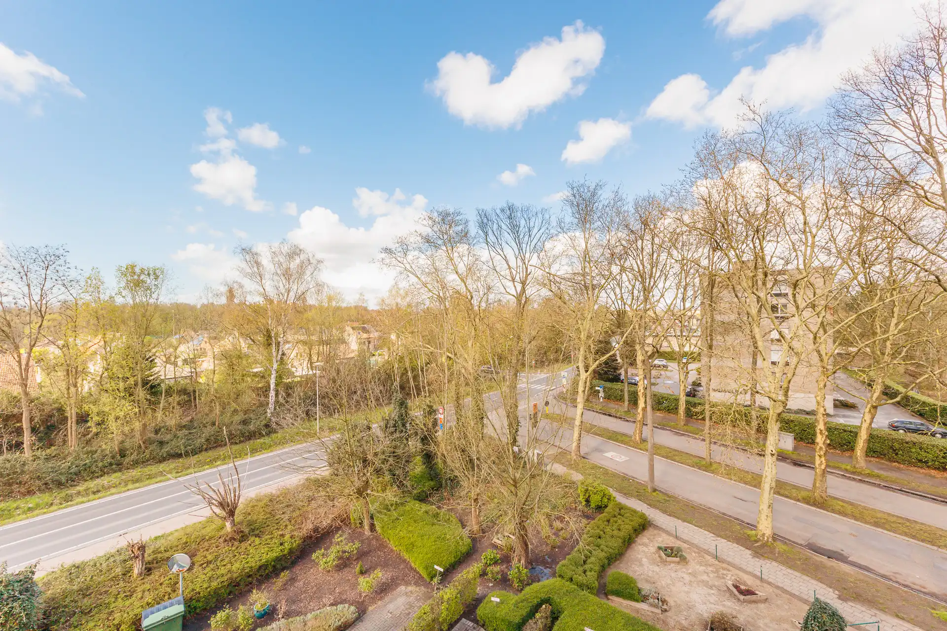 Lichtrijk instapklaar appartement met 2 slpk's en parking foto 12