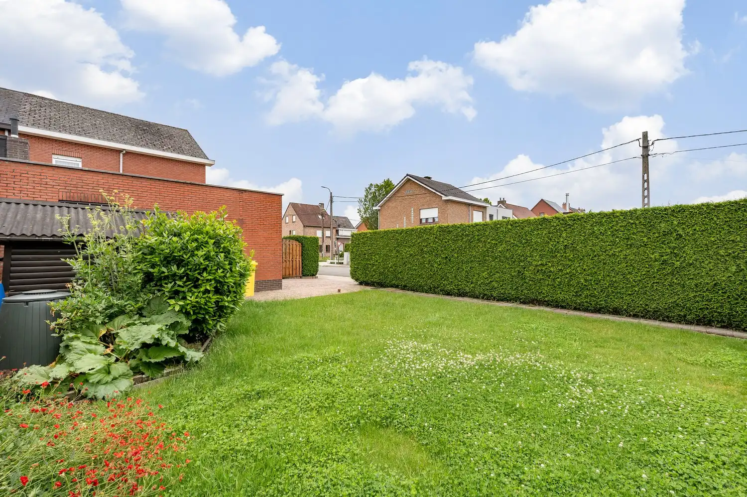 Te koop – Goed onderhouden halfopen bebouwing in Berlaar. foto 24