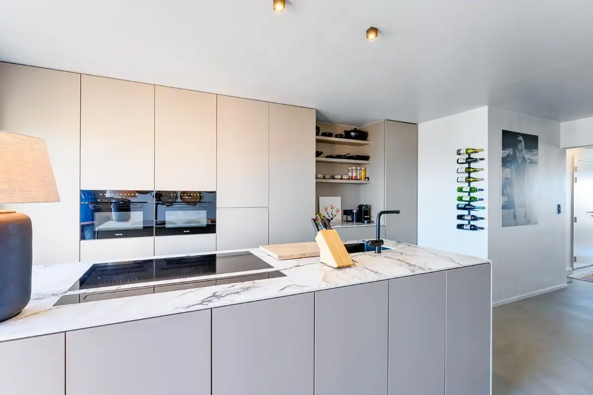 Ruim (172m²) dakappartement op de zeedijk met luxe afwerking foto 12