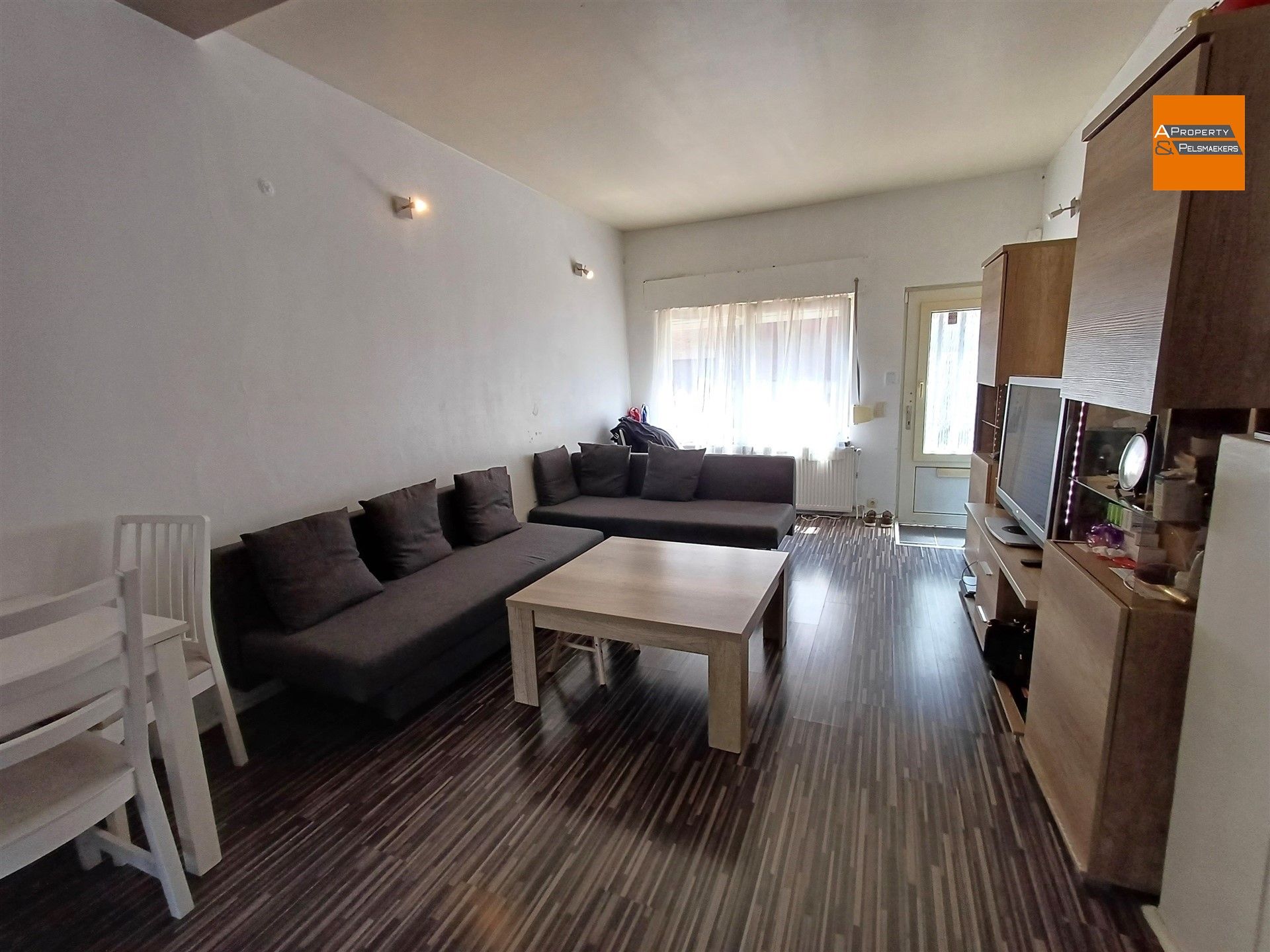 Huis met 2 slaapkamers en mooie tuin in het centrum  foto 4
