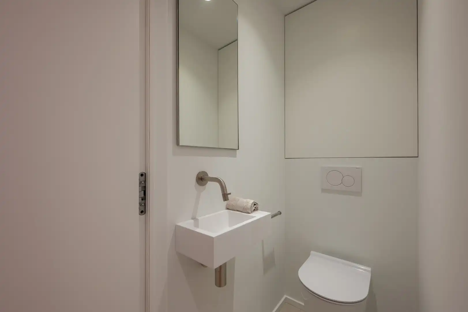 Subliem gerenoveerd appartement met 3 slaapkamers foto 21