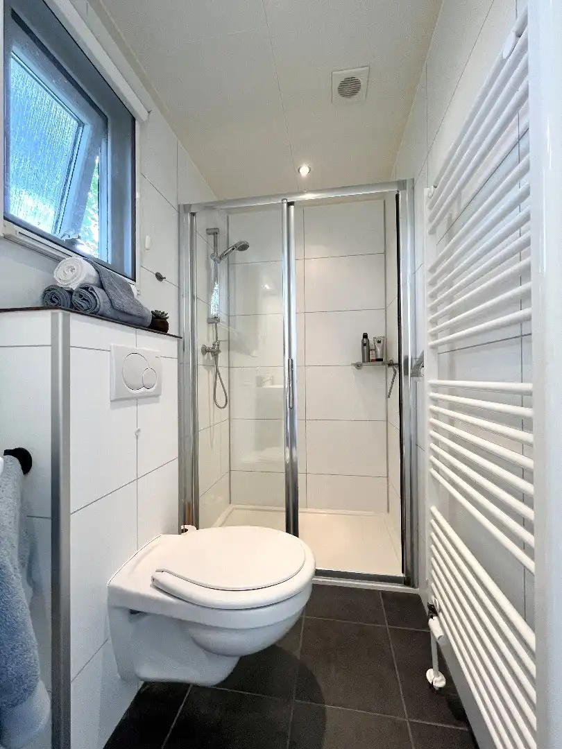 2-slpkr vakantiewoning met tuin & parkeerplaats foto 24