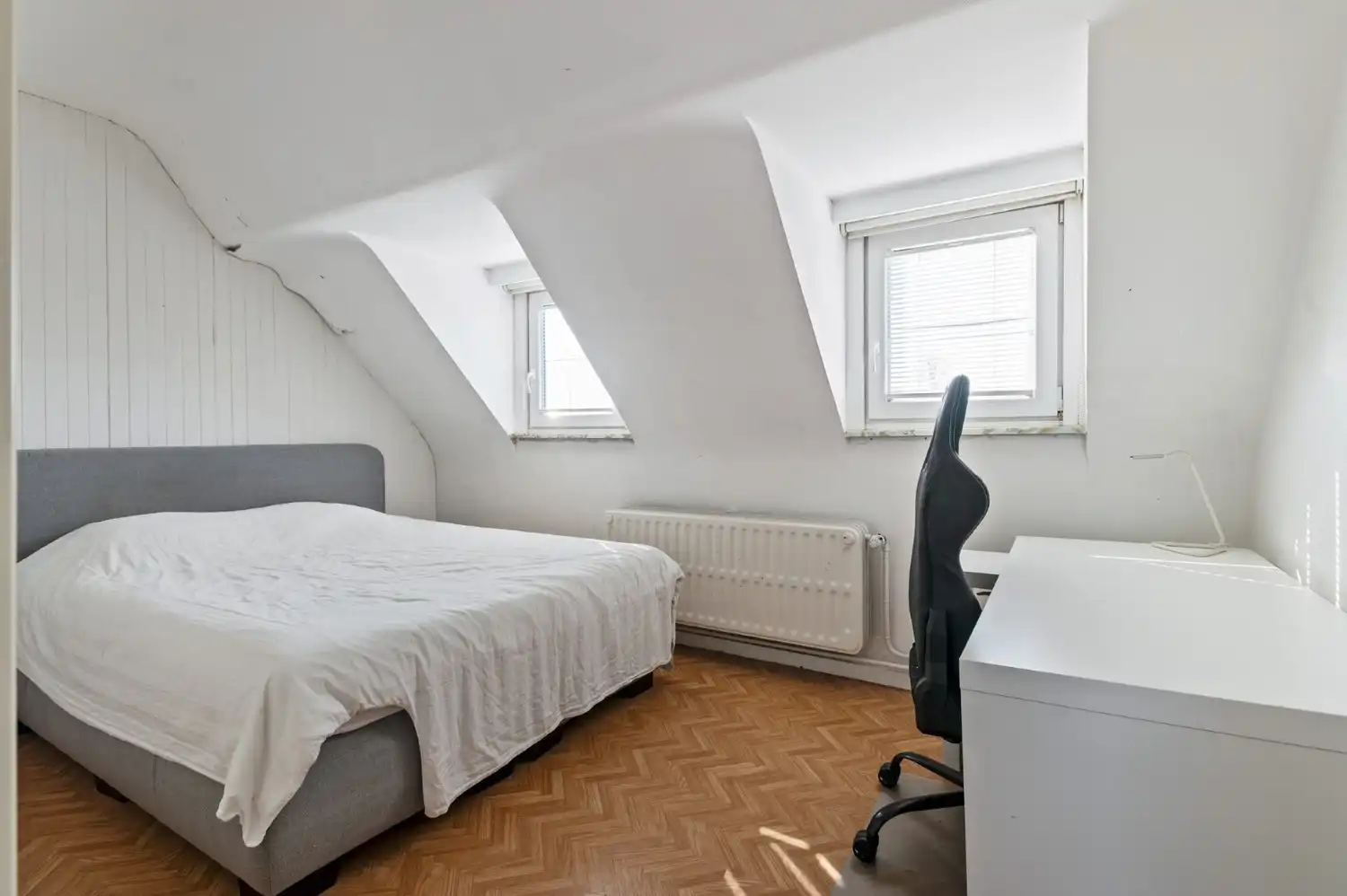 ENERGIEZUINIGE WONING MET 4 SLAAPKAMERS, GARAGE EN TUIN! foto 12