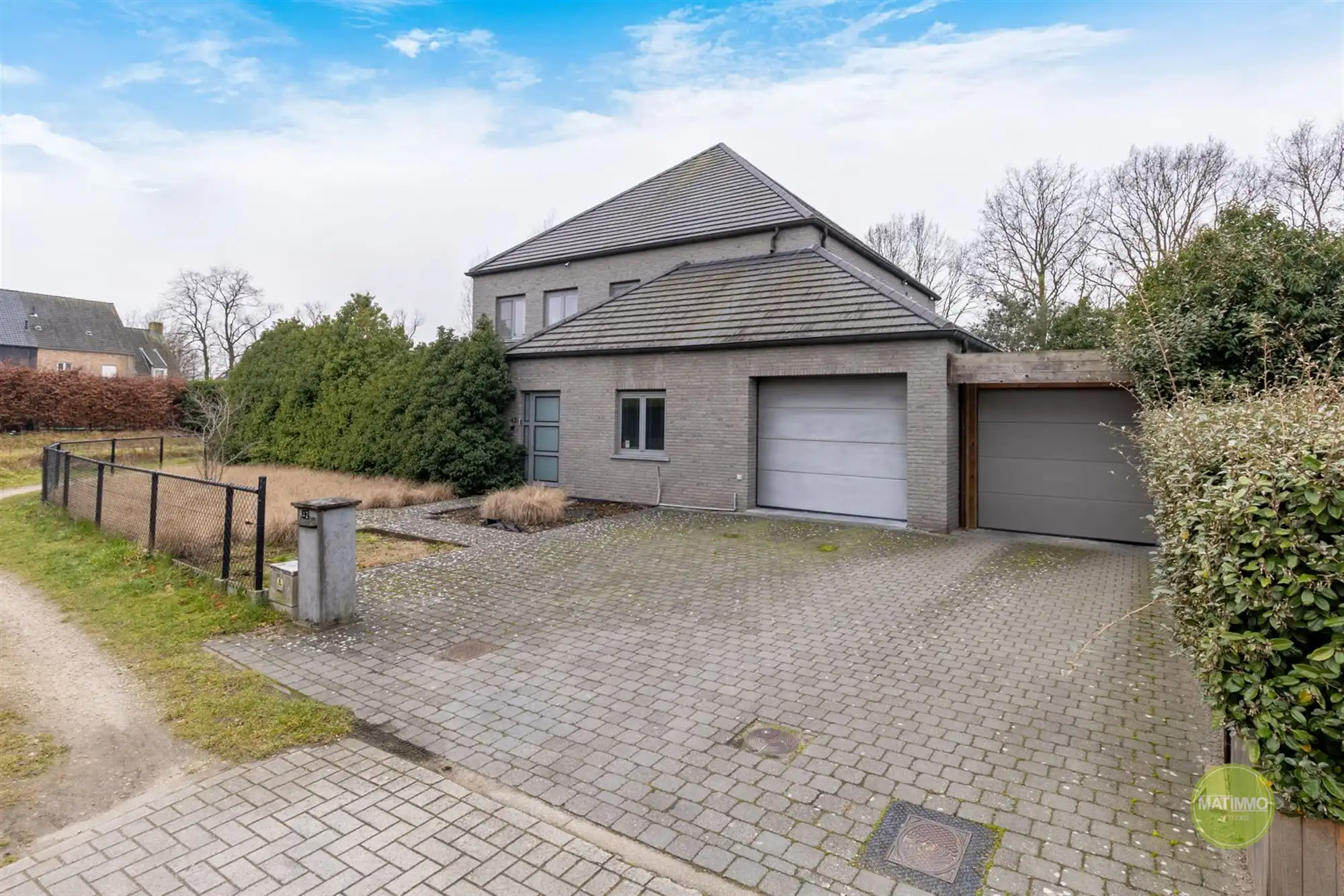 Energiezuinige woning (EPC A) op 1.099 m² in Vosselaar foto {{pictureIndex}}