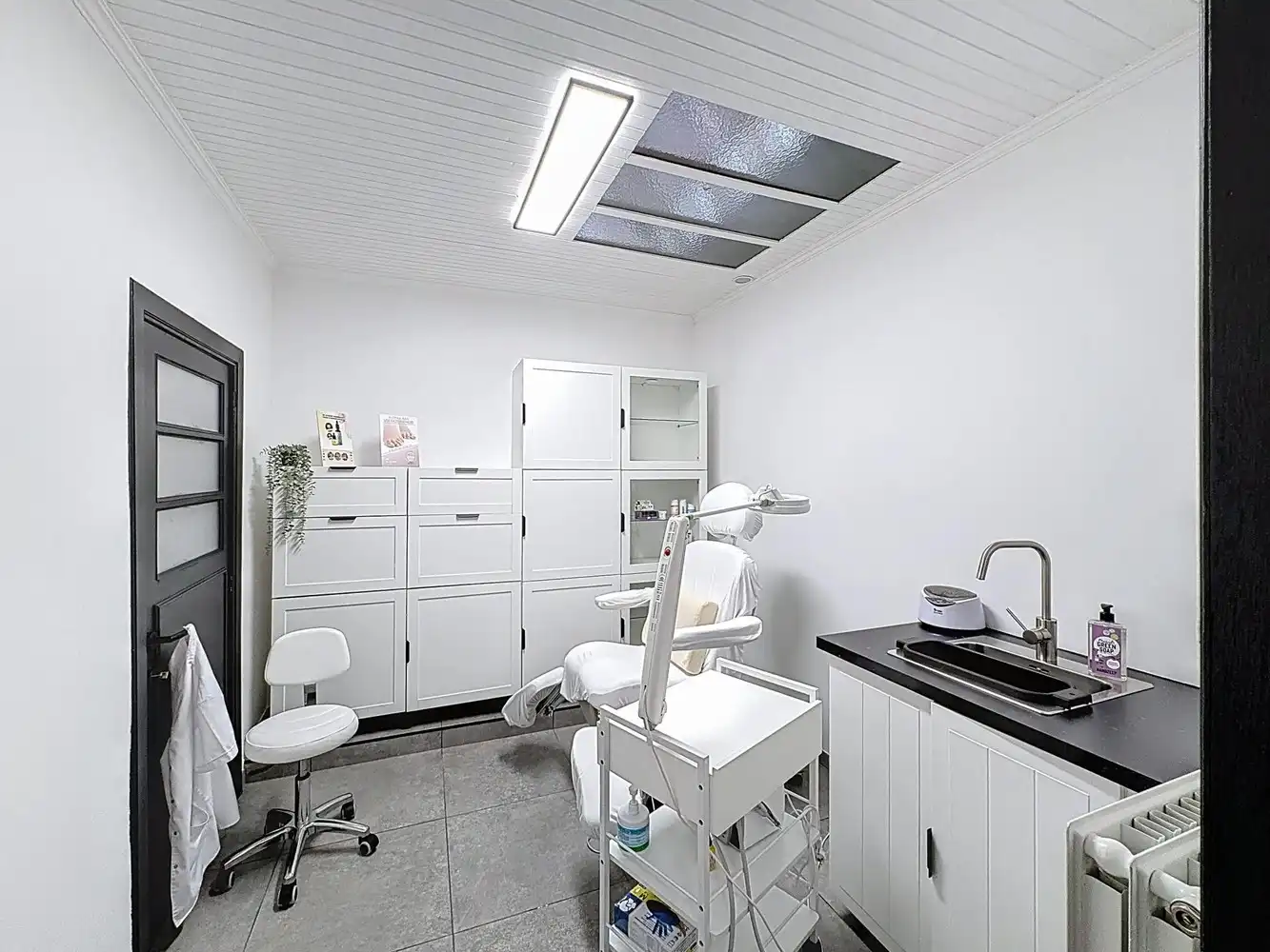 BETAALBAAR COMMERCIEEL PAND TOPLOCATIE foto 4