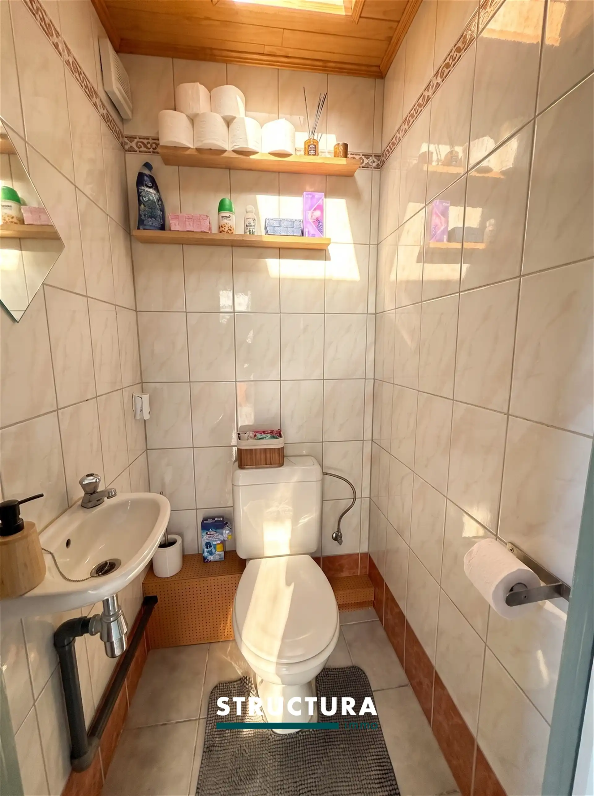 Woning met staanplaats  foto 13