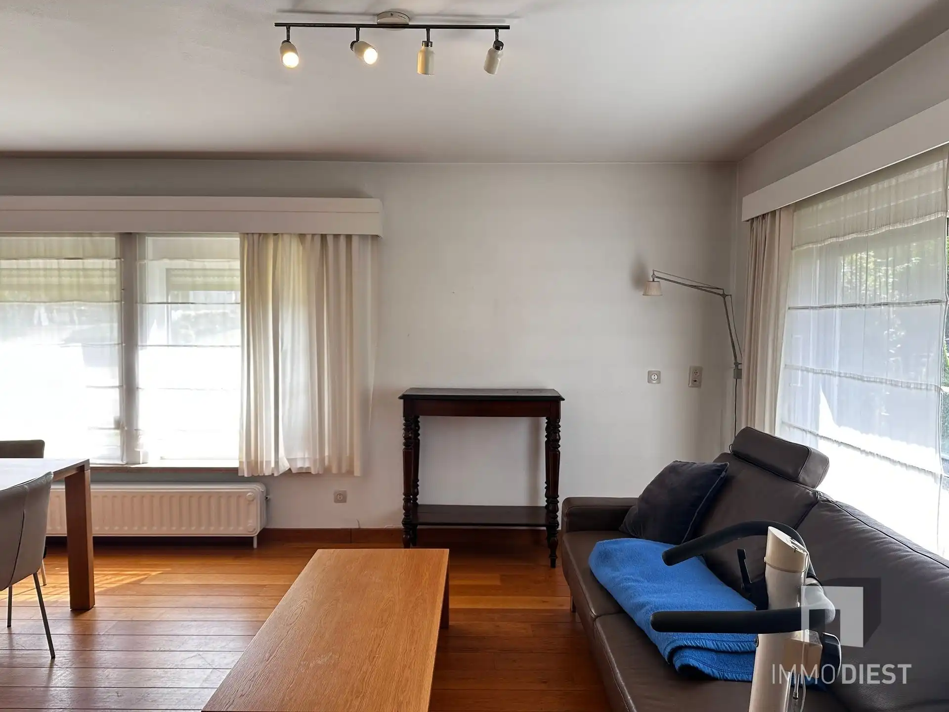 Gezinswoning met 4 slaapkamers en mooie tuin foto 9
